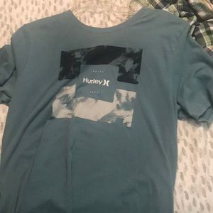 Men’s blue/green Hurley t-shirt